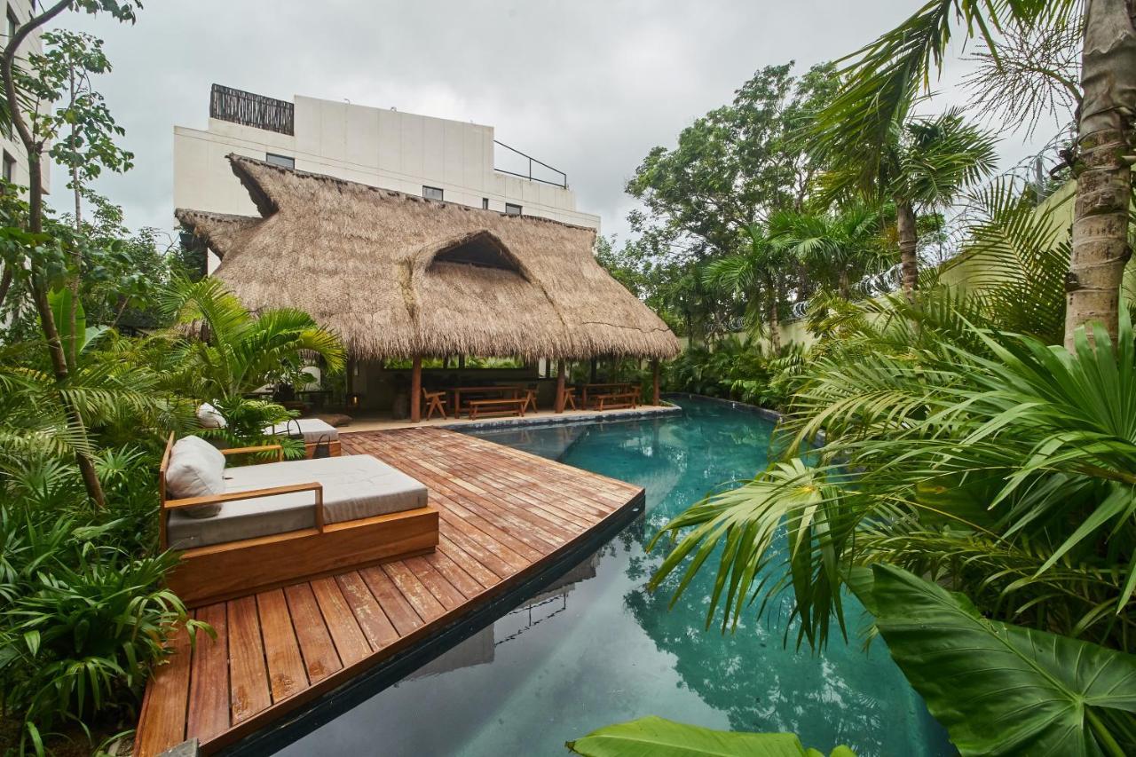 Don Quijote - Private Pool & Club Access Apartment